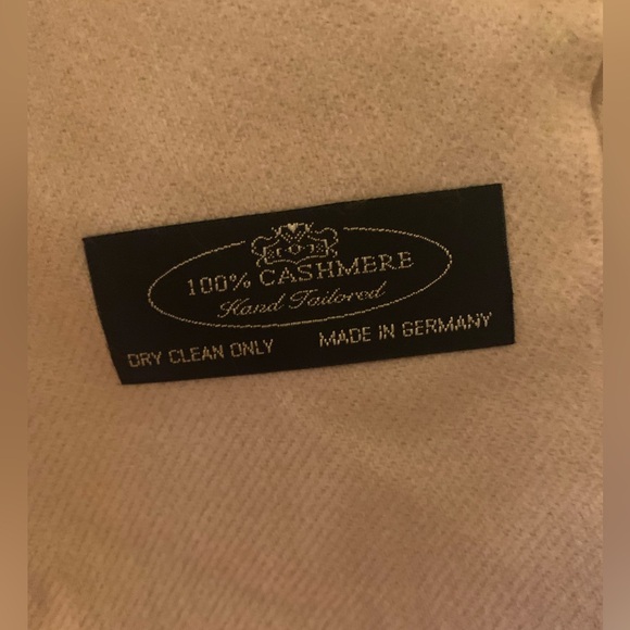 Cashmere scarf camel - Picture 3 of 3